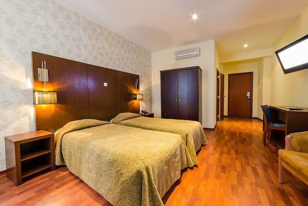 Hotel Borges Chiado Twin Room 3