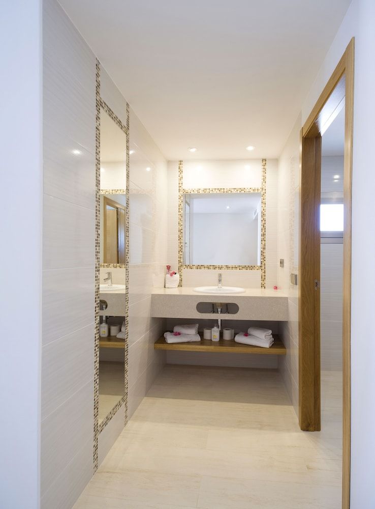 My Way Luxury Ibiza Studios Superior Studio, Balcony 6