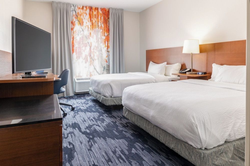 Studio, 2 Queen Beds (Mobility Accessible, Tub)