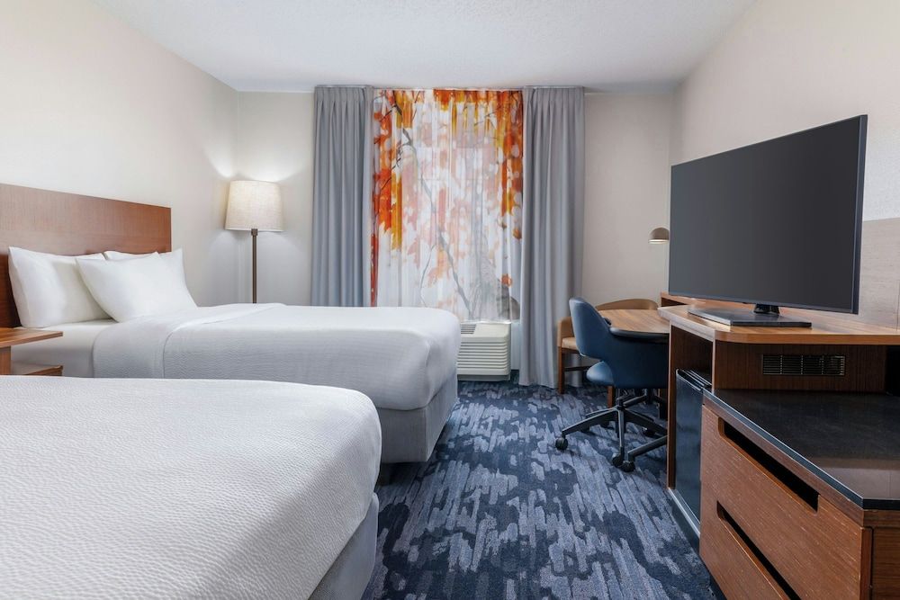 Studio, 2 Queen Beds (Hearing Accessible)