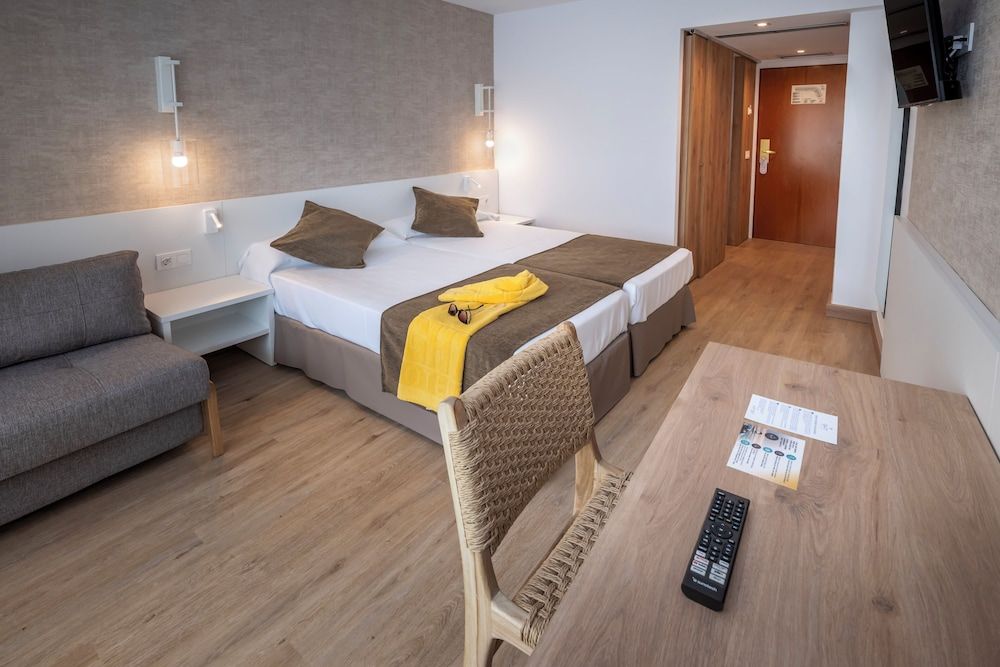 Twin Room, Balcony (Extra bed, 2 Adults and 1 Child)