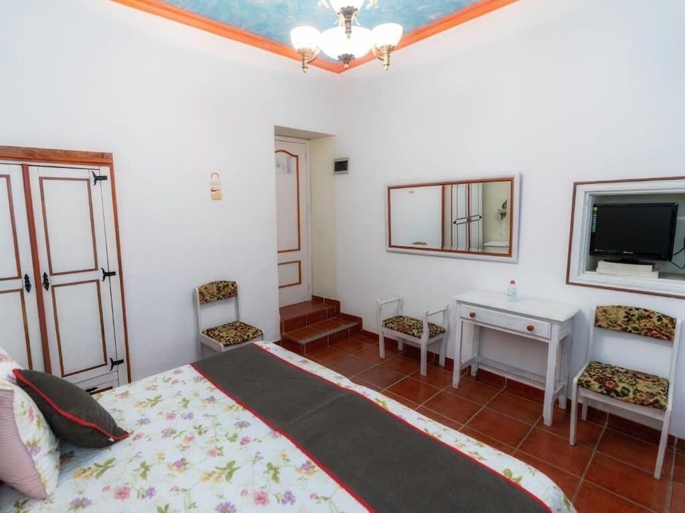 Hotel Las Palmeras by Vivere Stays Twin Room 15