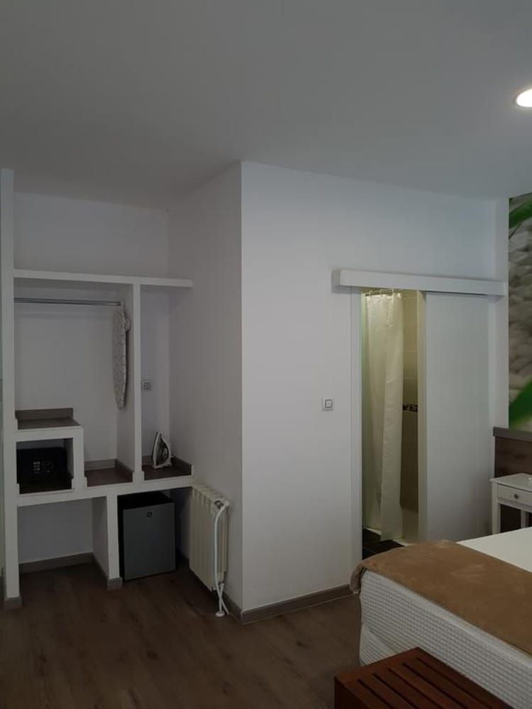 undefined Hostal Star Madrid 9
