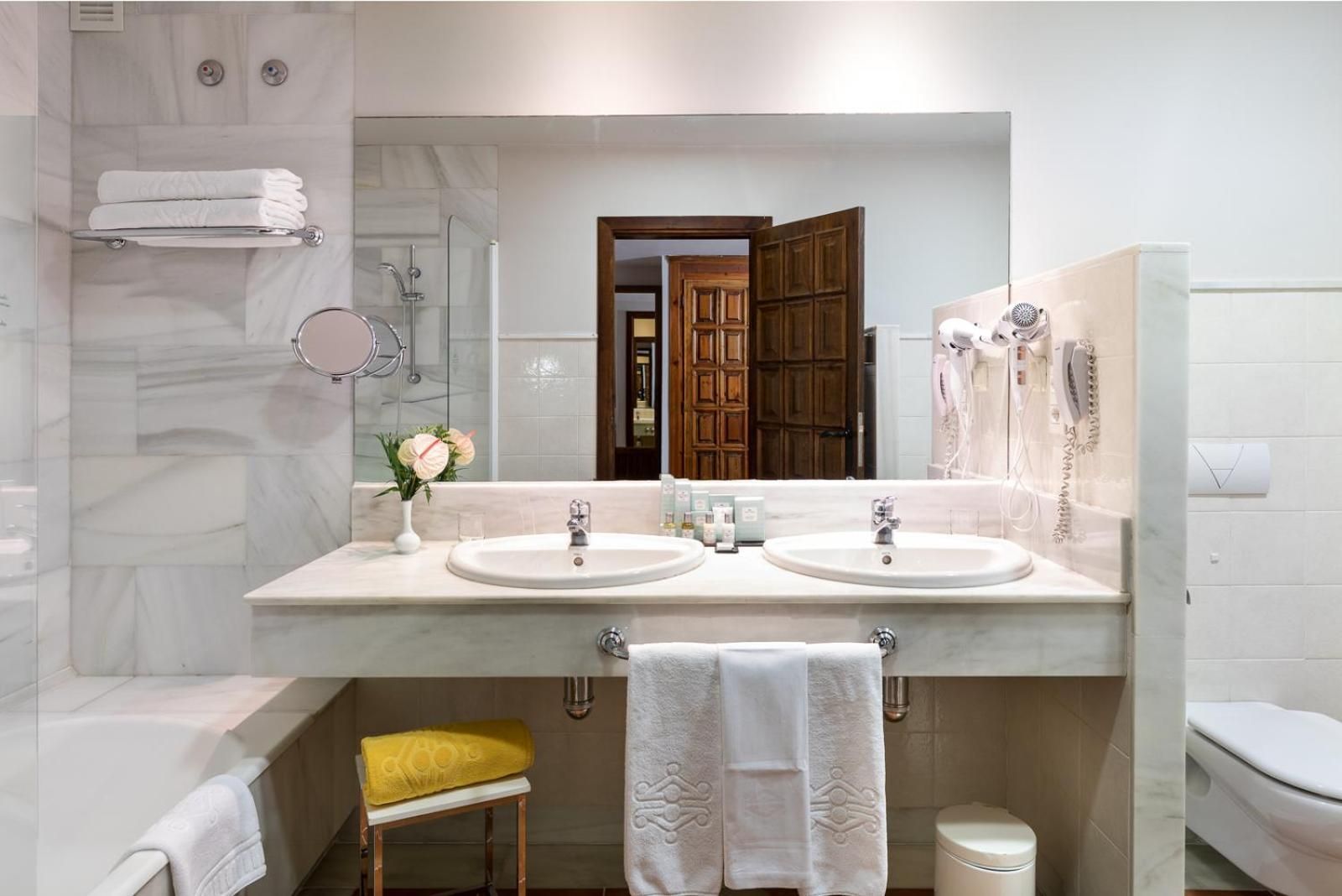 Parador de Tordesillas Standard Double Room 3