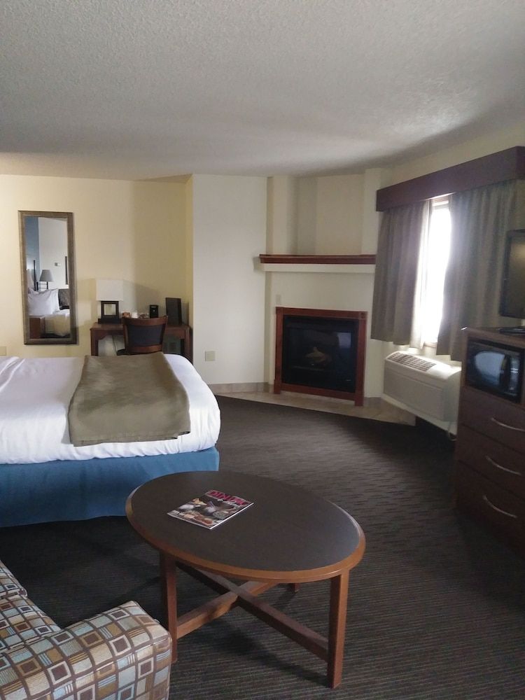 Luxury Studio Suite, 1 King Bed, Non Smoking