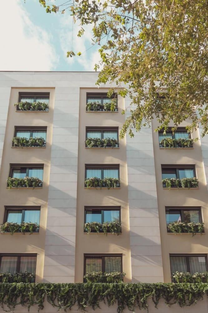 undefined Casa Almagro by The Pavilions Hotels & Resorts 4