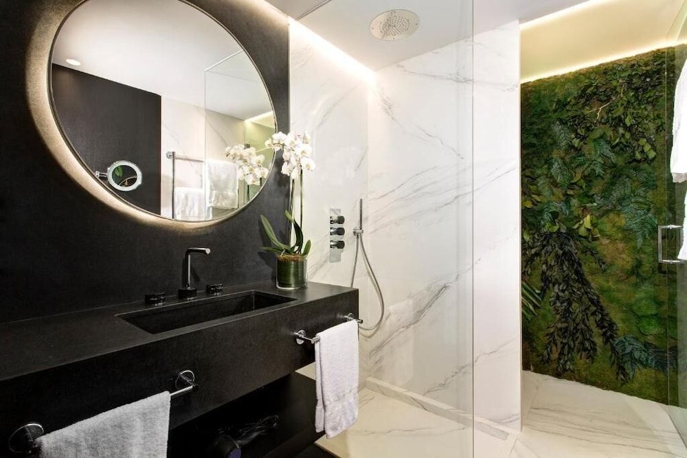 Casa Almagro by The Pavilions Hotels & Resorts Classic Room 4