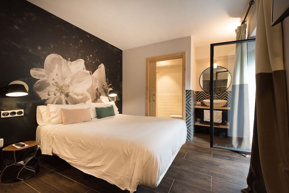 Hotel Sagarlore Double Room, Balcony 3