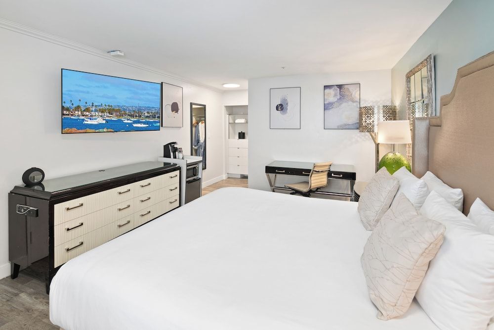 Room, 1 King Bed, Accessible (ADA)