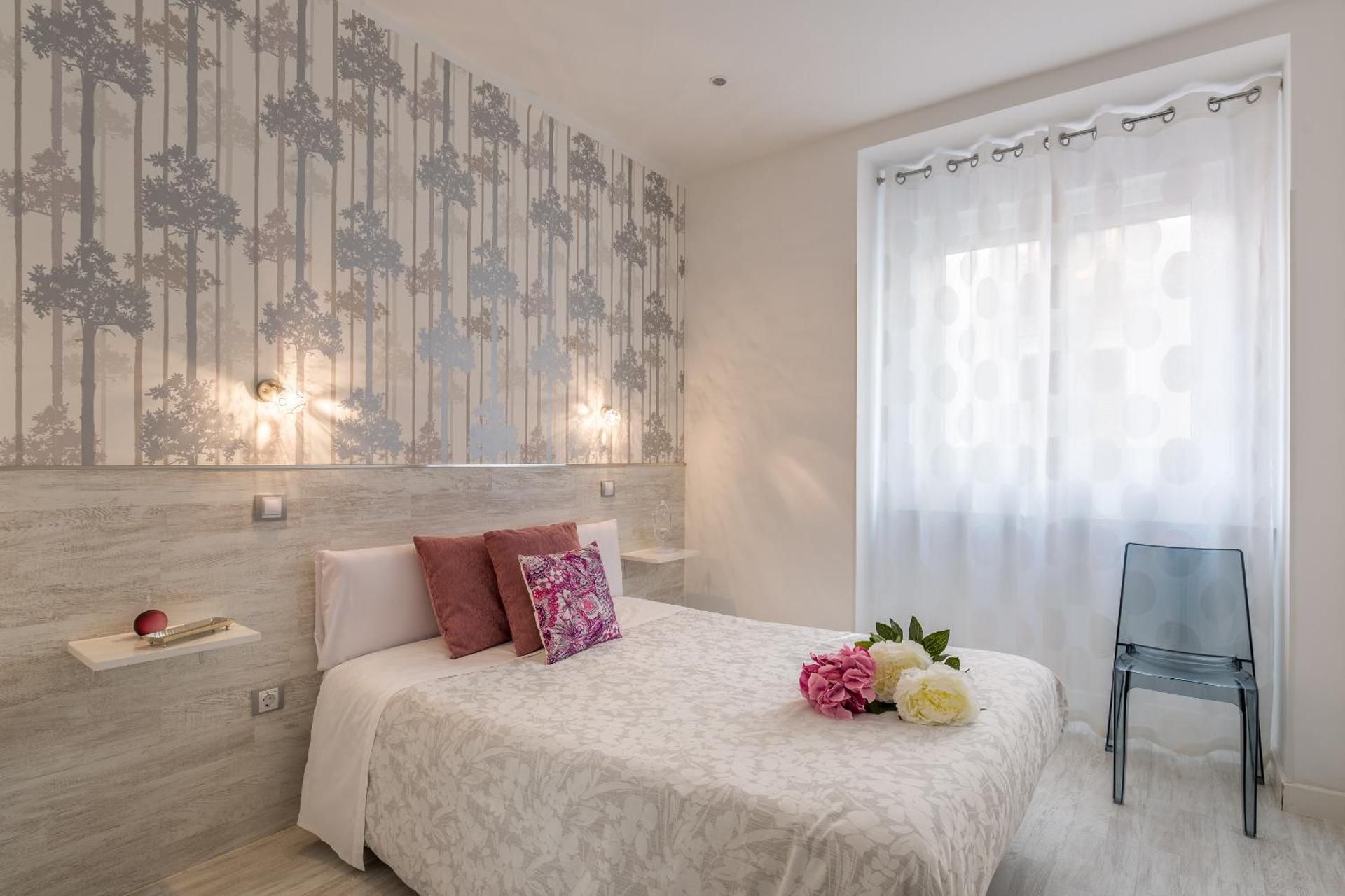 undefined Hostal Met Madrid 8