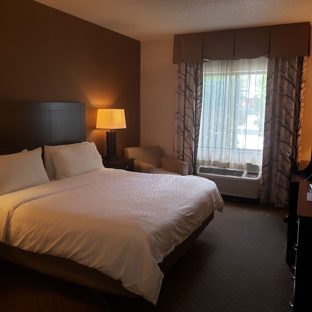 Standard Room, 1 King Bed