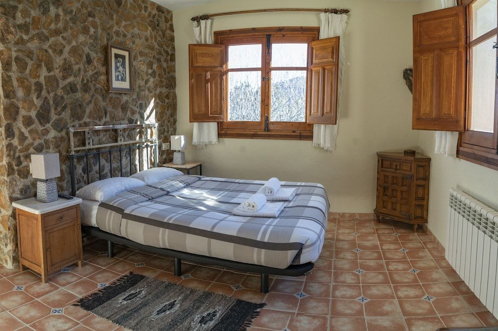 Family Triple Room, 1 Bedroom, Private Bathroom, Mountain View