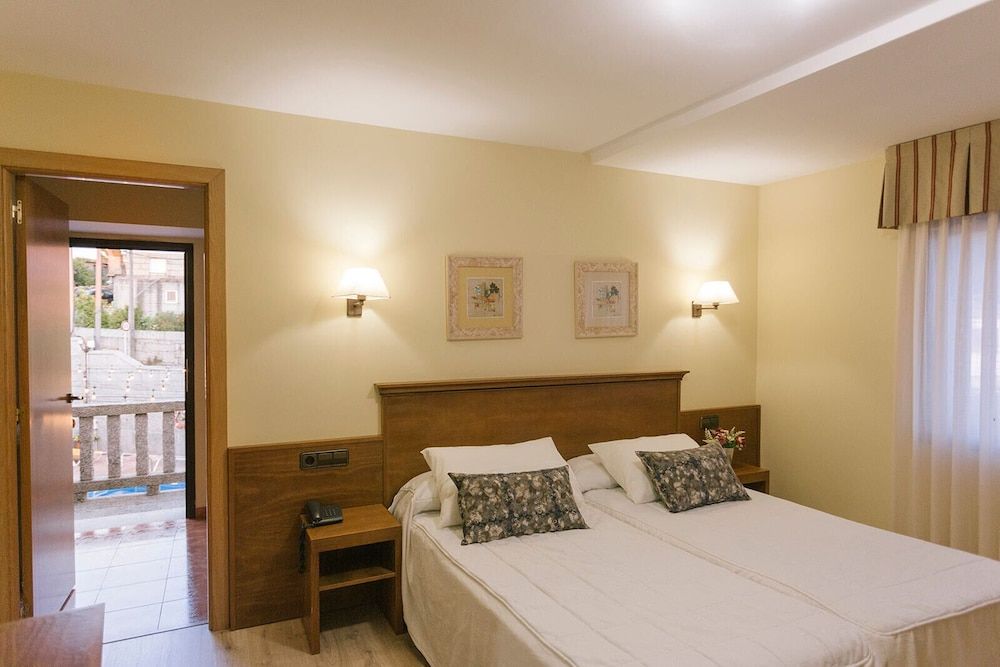 O Castro Double Room, Mountain View 13