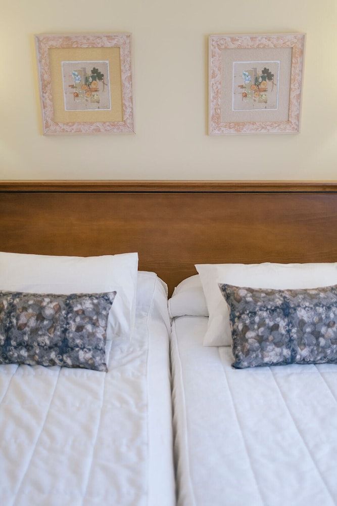 O Castro Double Room, Mountain View 12