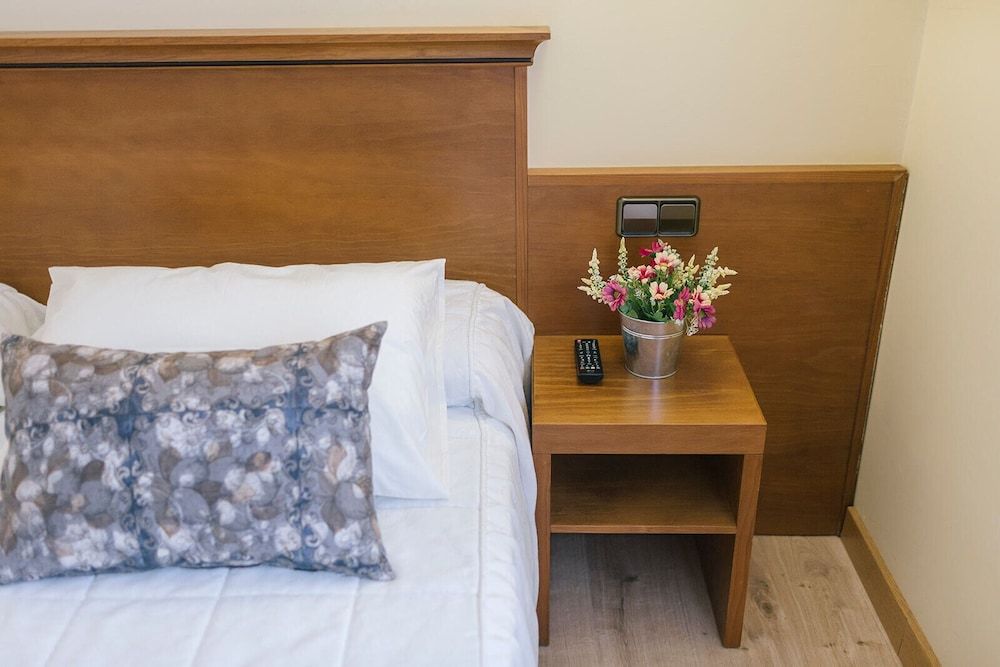 O Castro Double Room, Mountain View 6