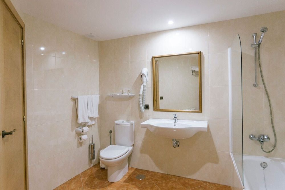 O Castro Quadruple Room 13