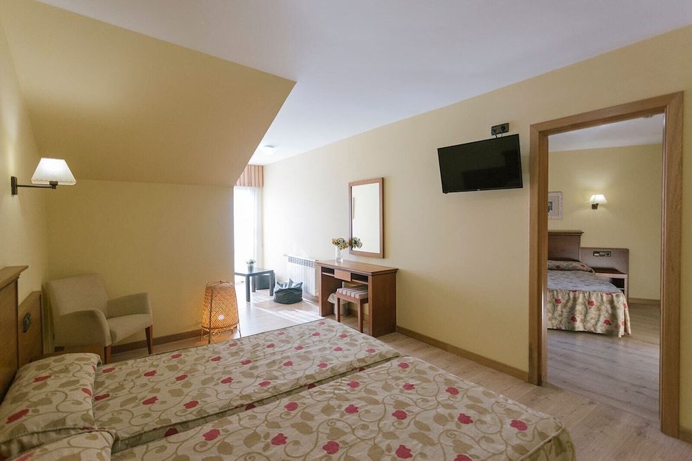 O Castro Quadruple Room 12