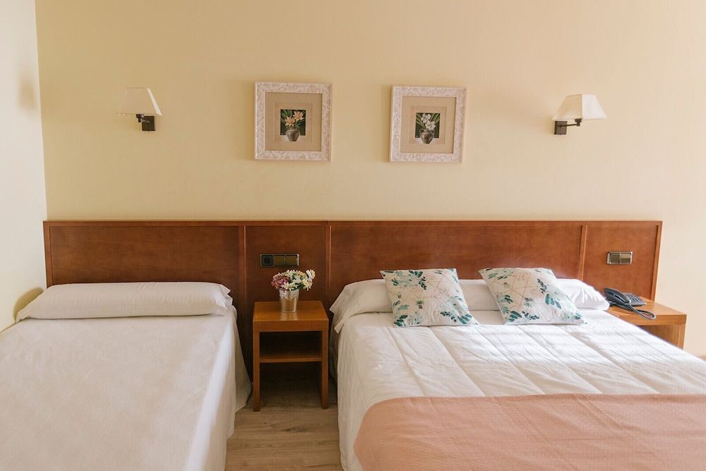 O Castro Triple Room 8