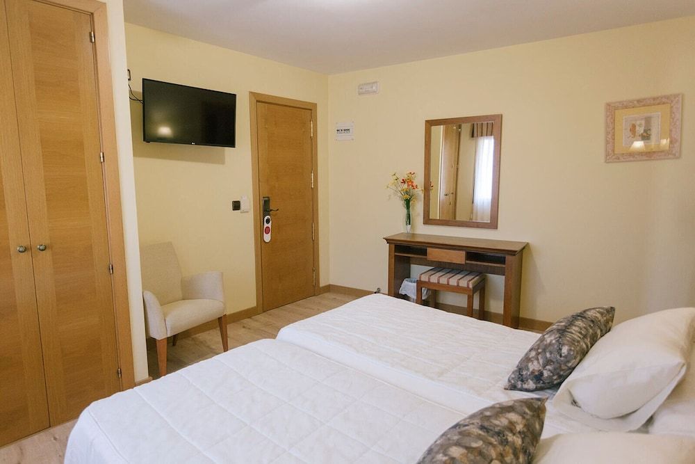 O Castro Double Room, Mountain View 11