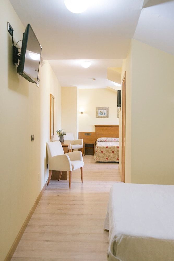 O Castro Quadruple Room 24