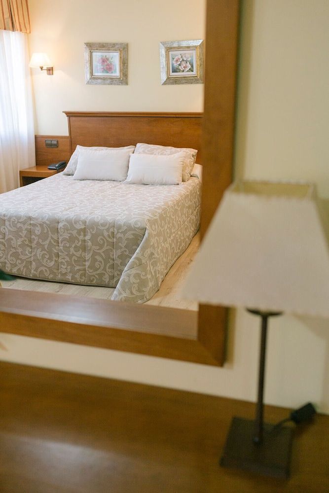 O Castro Double Room, Mountain View 5