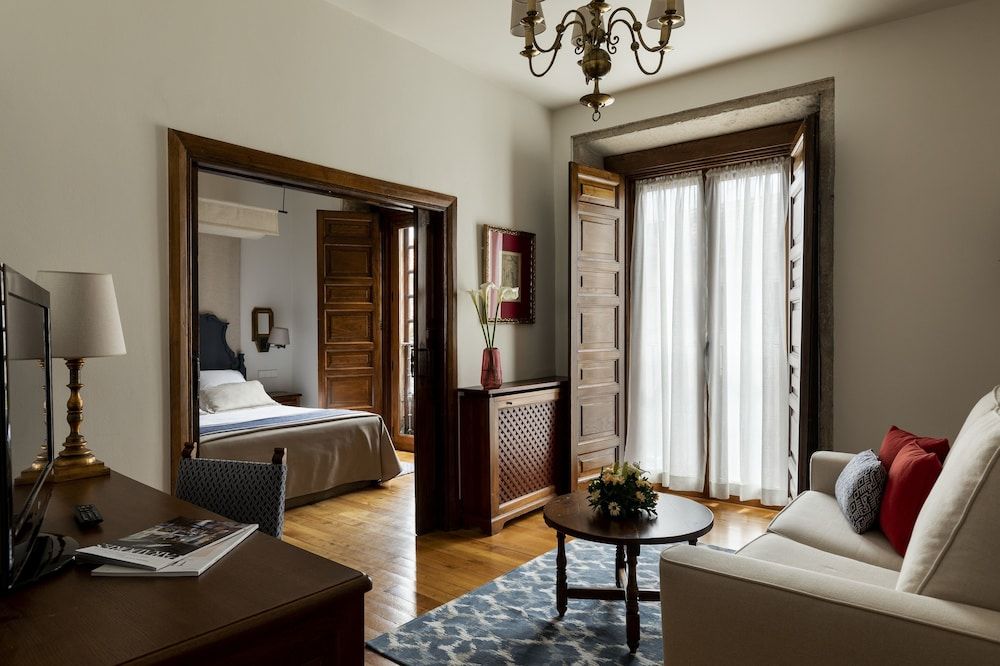 Parador de Pontevedra Superior Twin Room 5