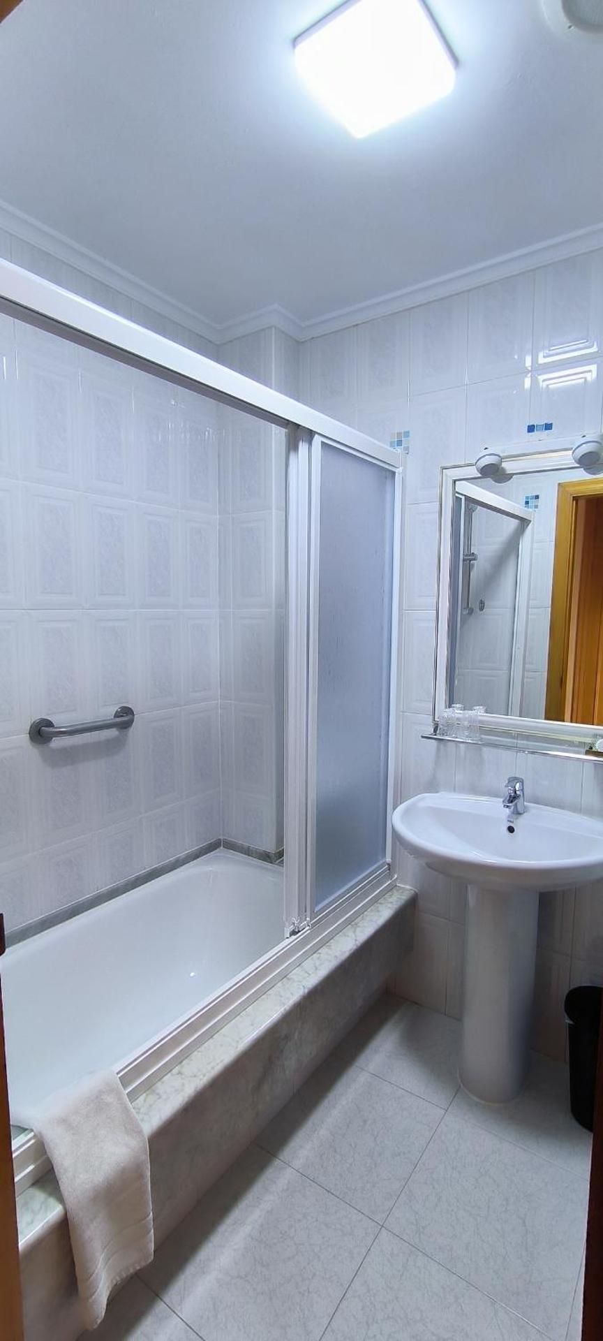 A Marisqueira IA Coruña Airport Twin Room 6