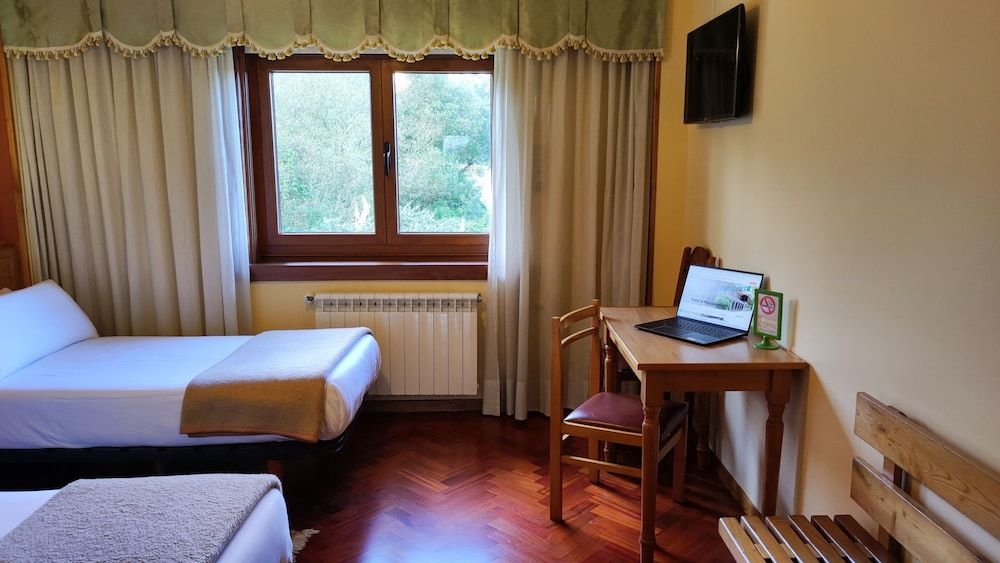 A Marisqueira IA Coruña Airport Twin Room 8