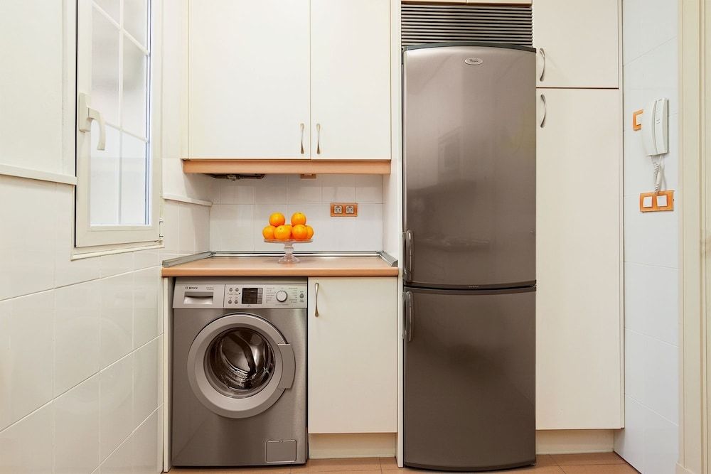 El Viso Smart Deluxe Apartment, 2 Bedrooms, Kitchen, City View 9