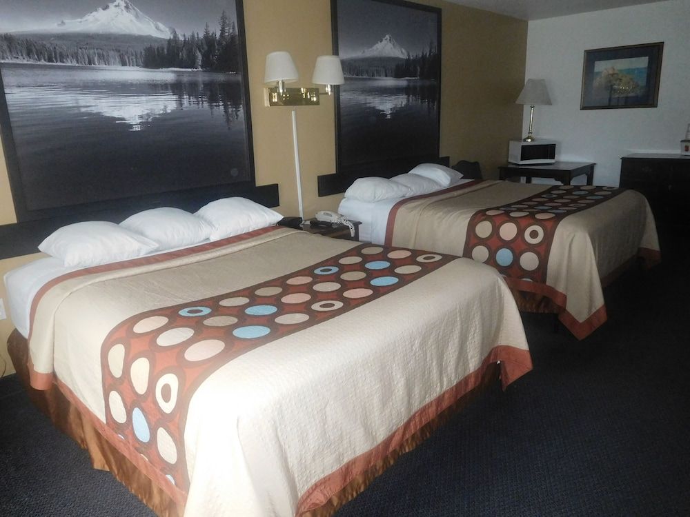 Room, 2 Queen Beds, Non Smoking