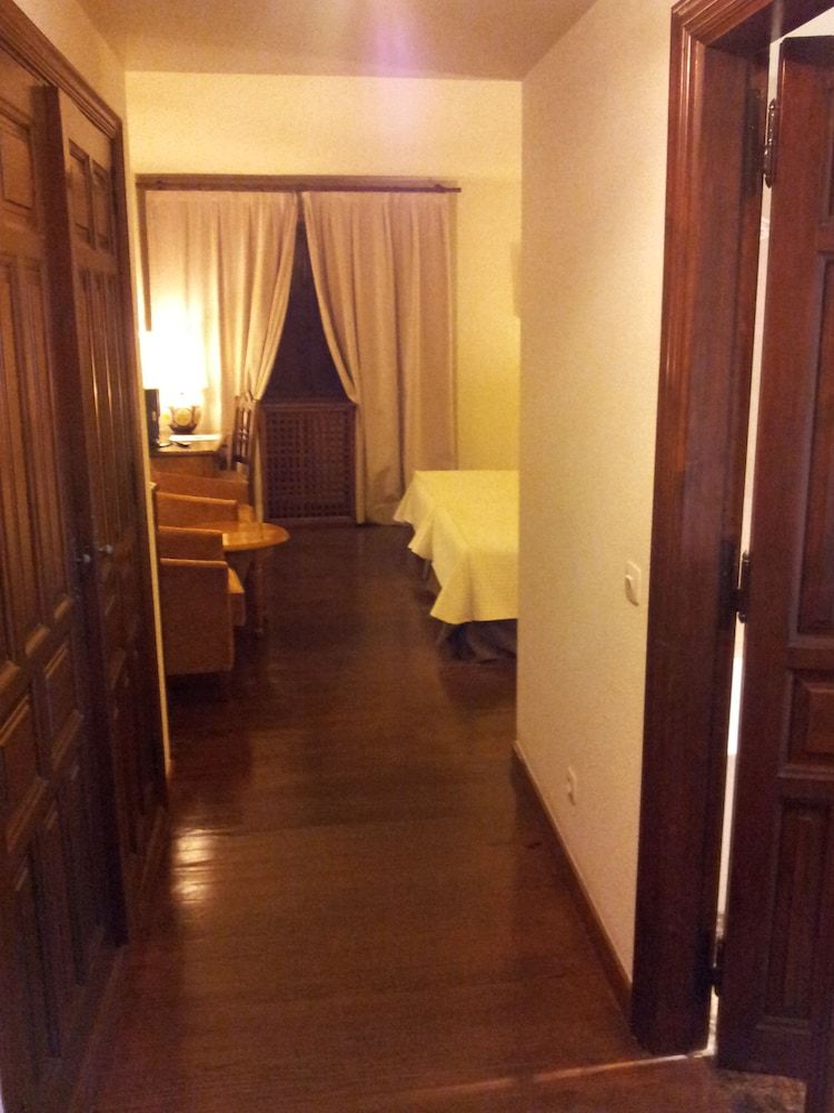 Standard Twin Room (3 Adults)