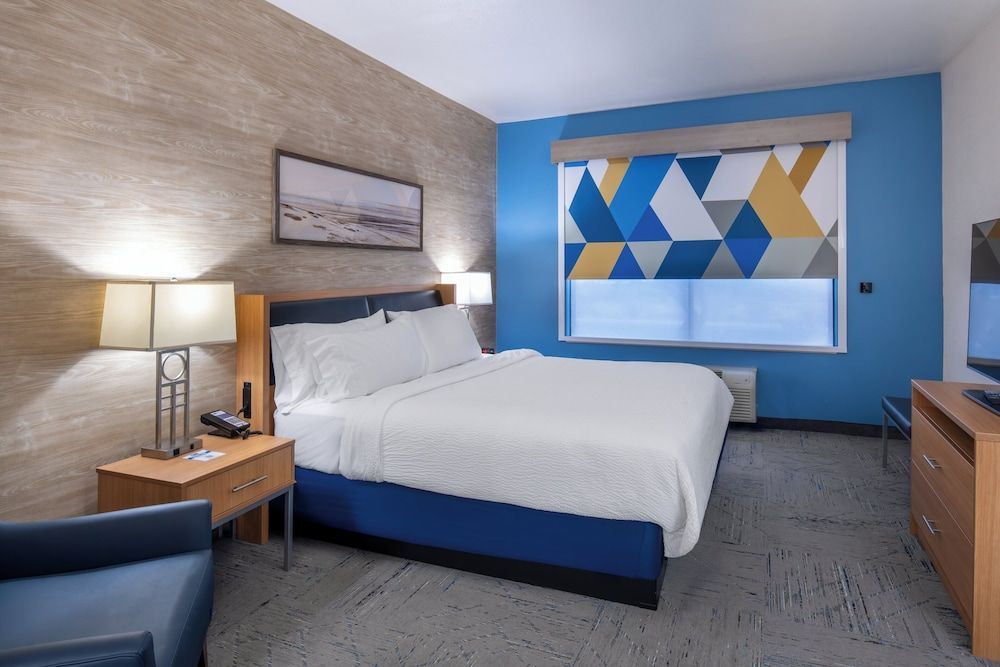 Standard Room, 1 King Bed