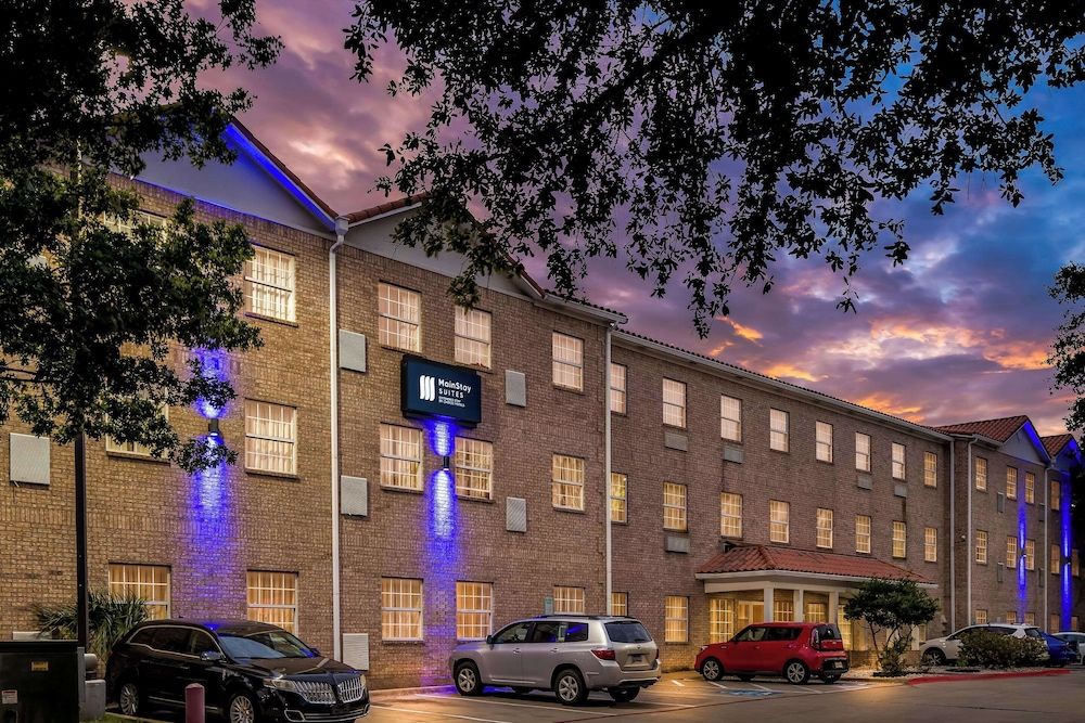 undefined MainStay Suites Addison-Dallas 3