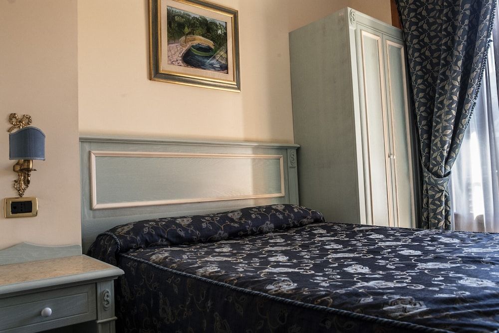 Hotel Garibaldi Apartment, Balcony, Garden View 4