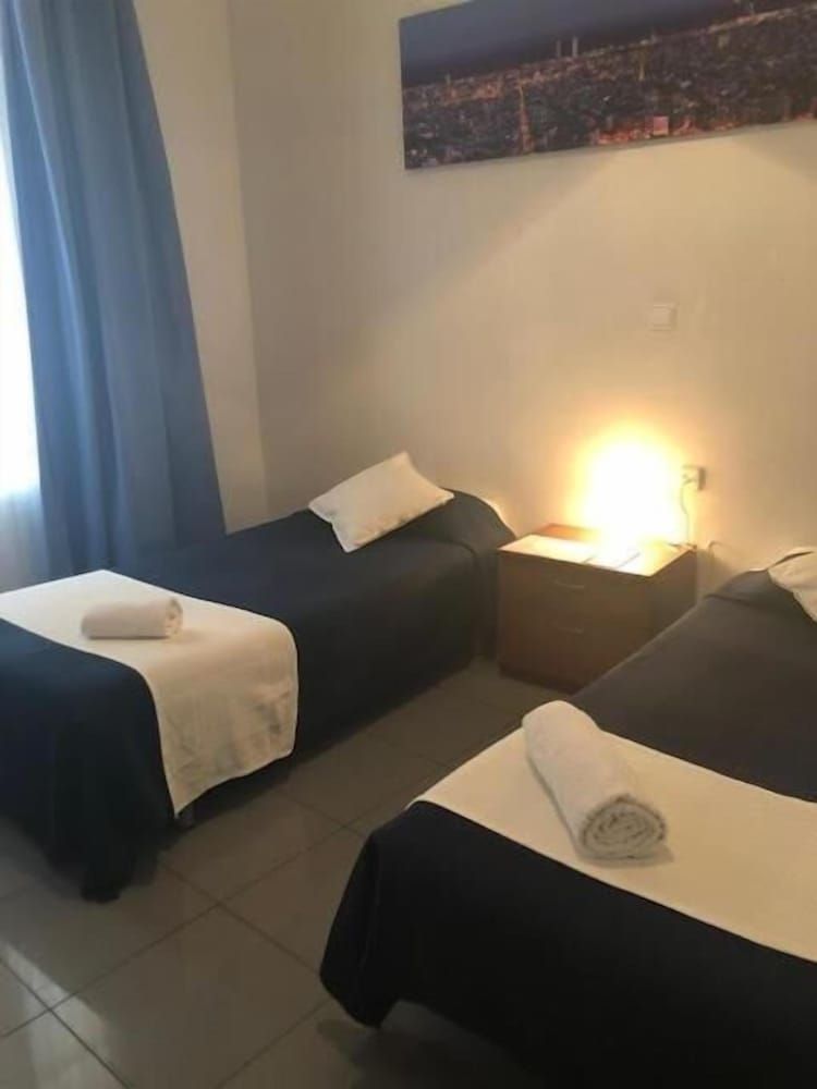 undefined Hostal Parisien 9