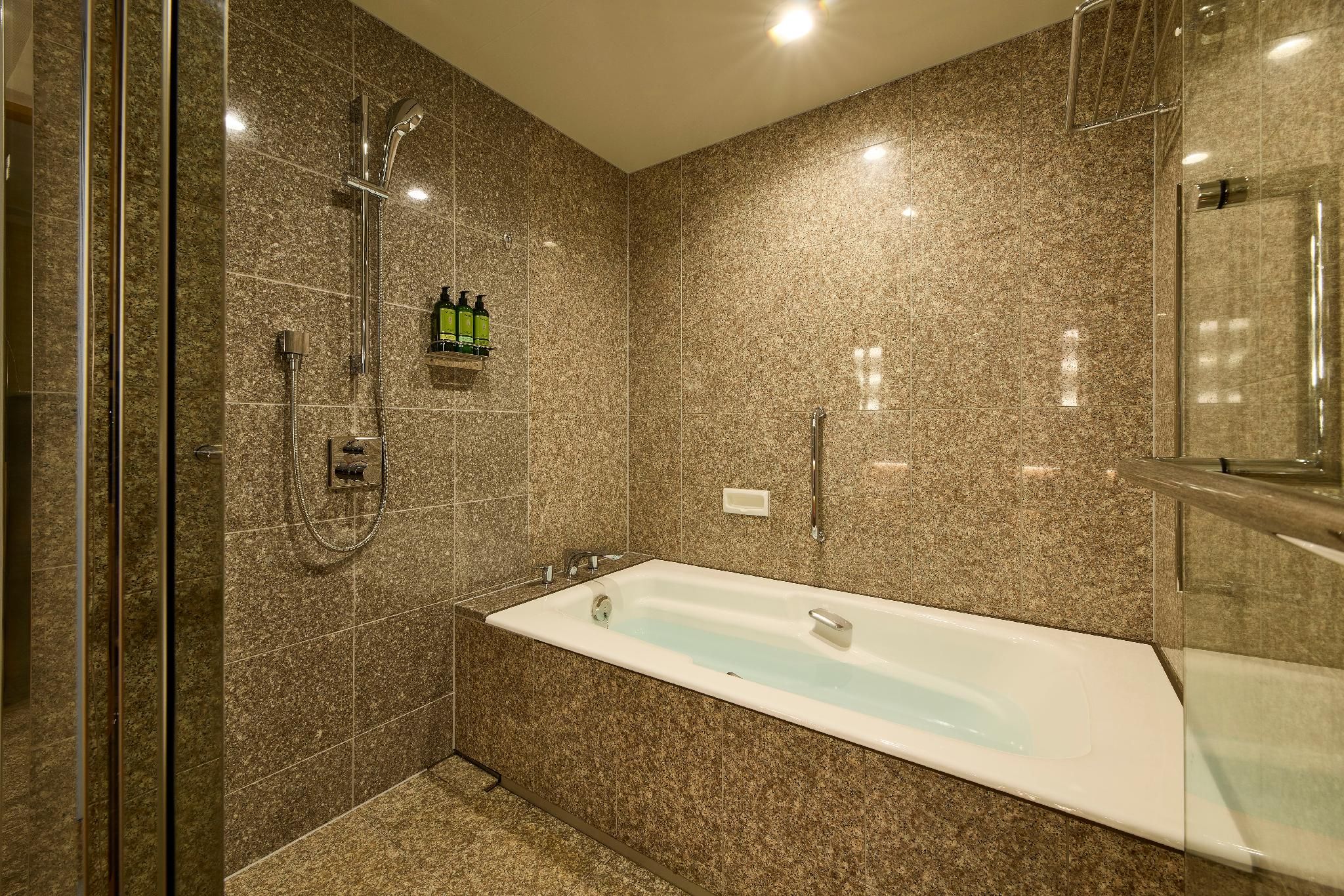 undefined Cerulean Tower Tokyu Hotel 9