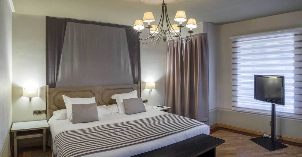 Parador de Segovia Junior Suite