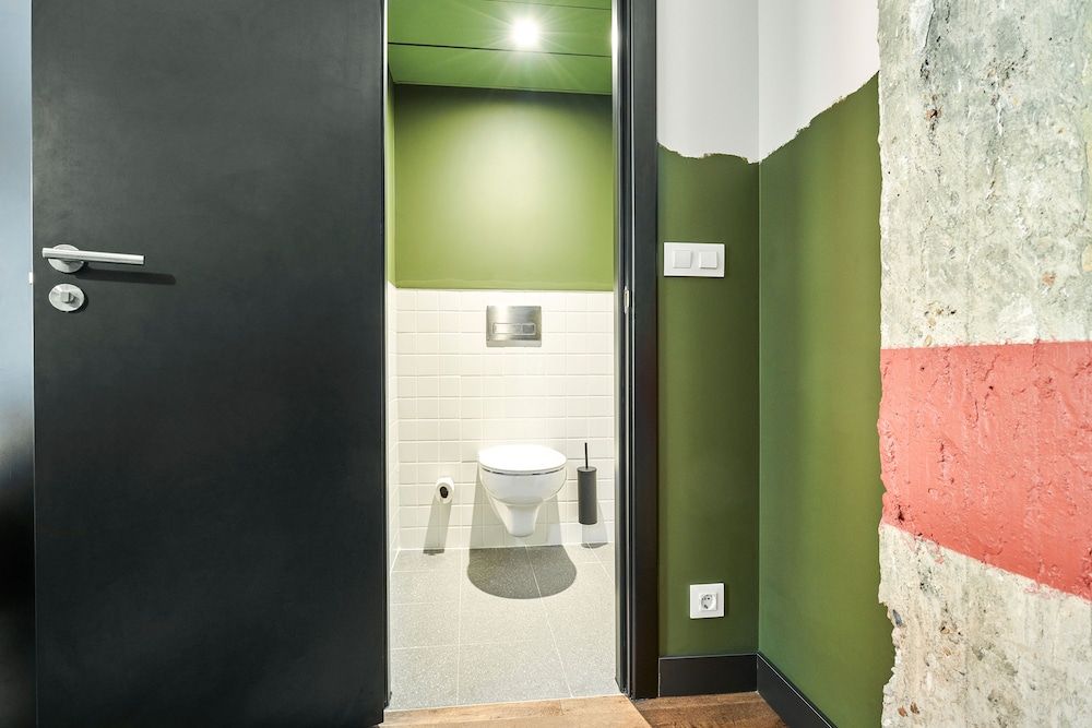 Generator Madrid Private 4 bed Room 5