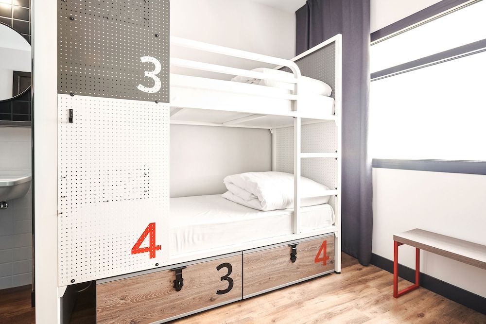 undefined Generator Madrid 5