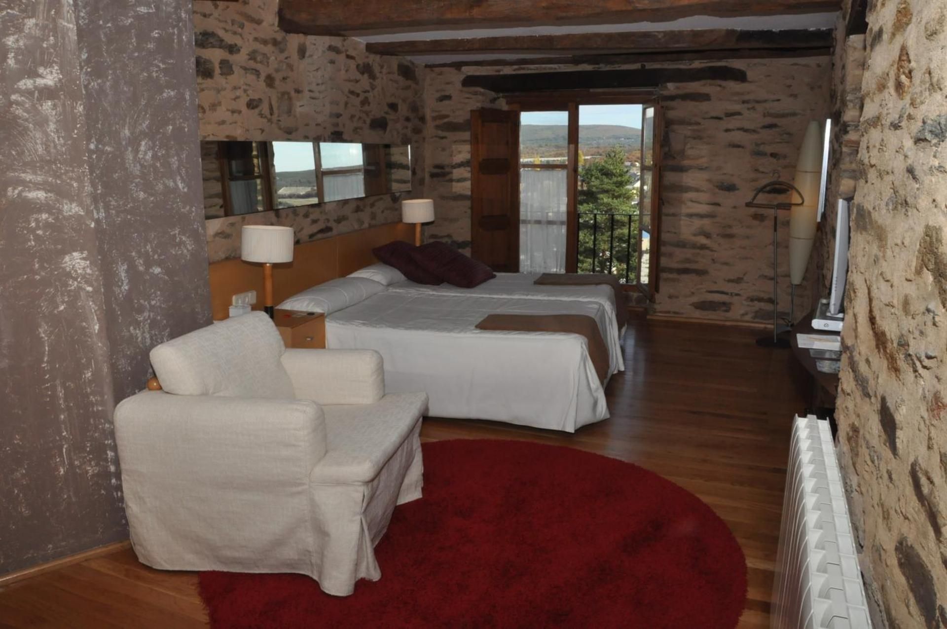 Twin Room with Bath