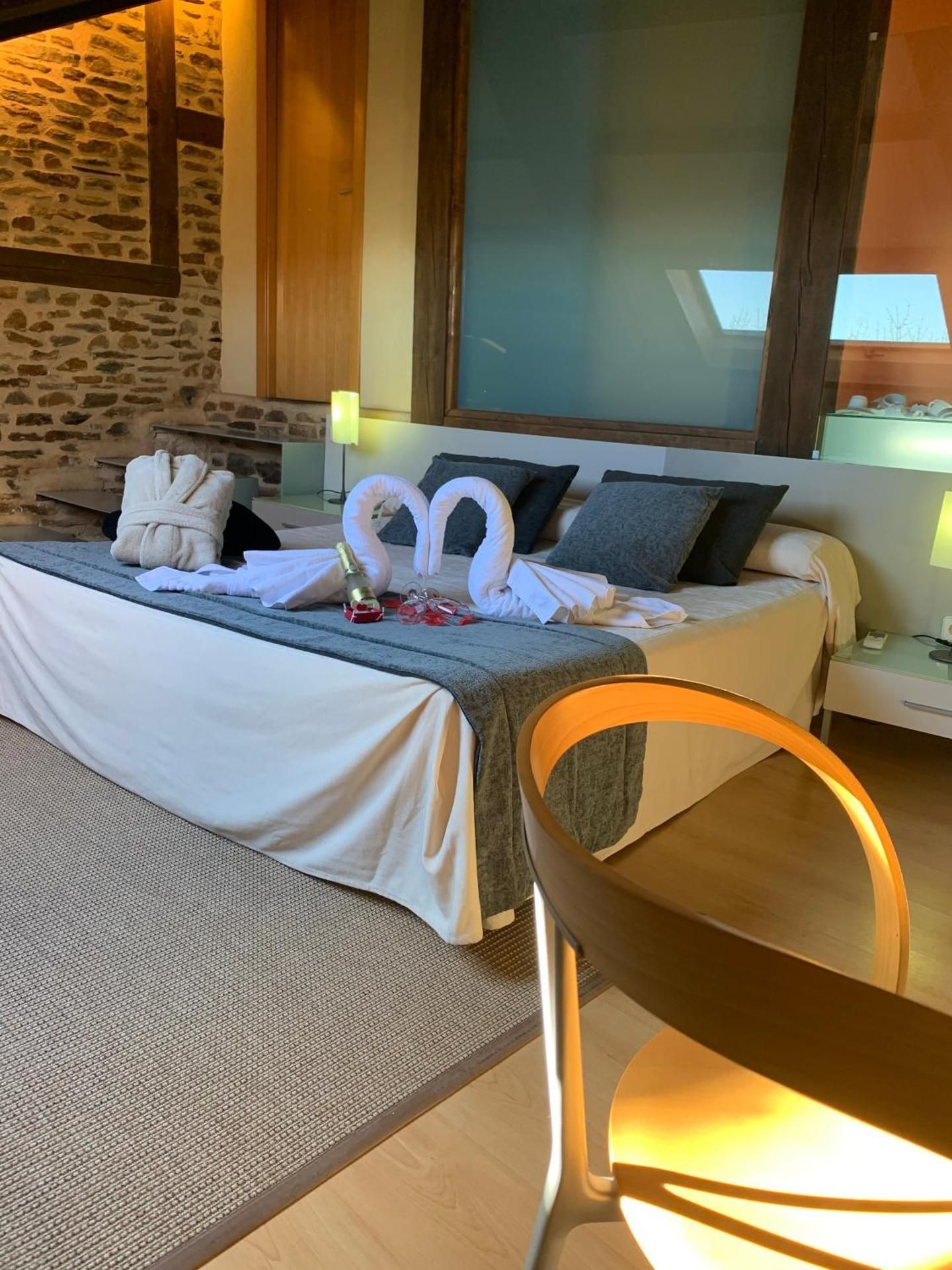 Deluxe Suite with Spa Bath