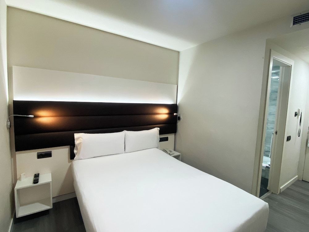 undefined Bcn Urbaness Del Comte 2