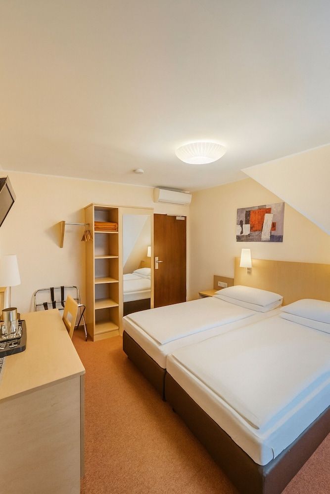 Double Room, Air conditioning