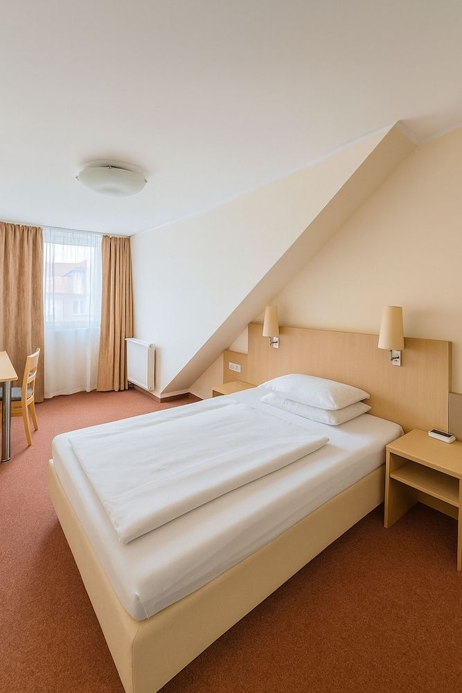 undefined Atomis Hotel Düsseldorf City 4