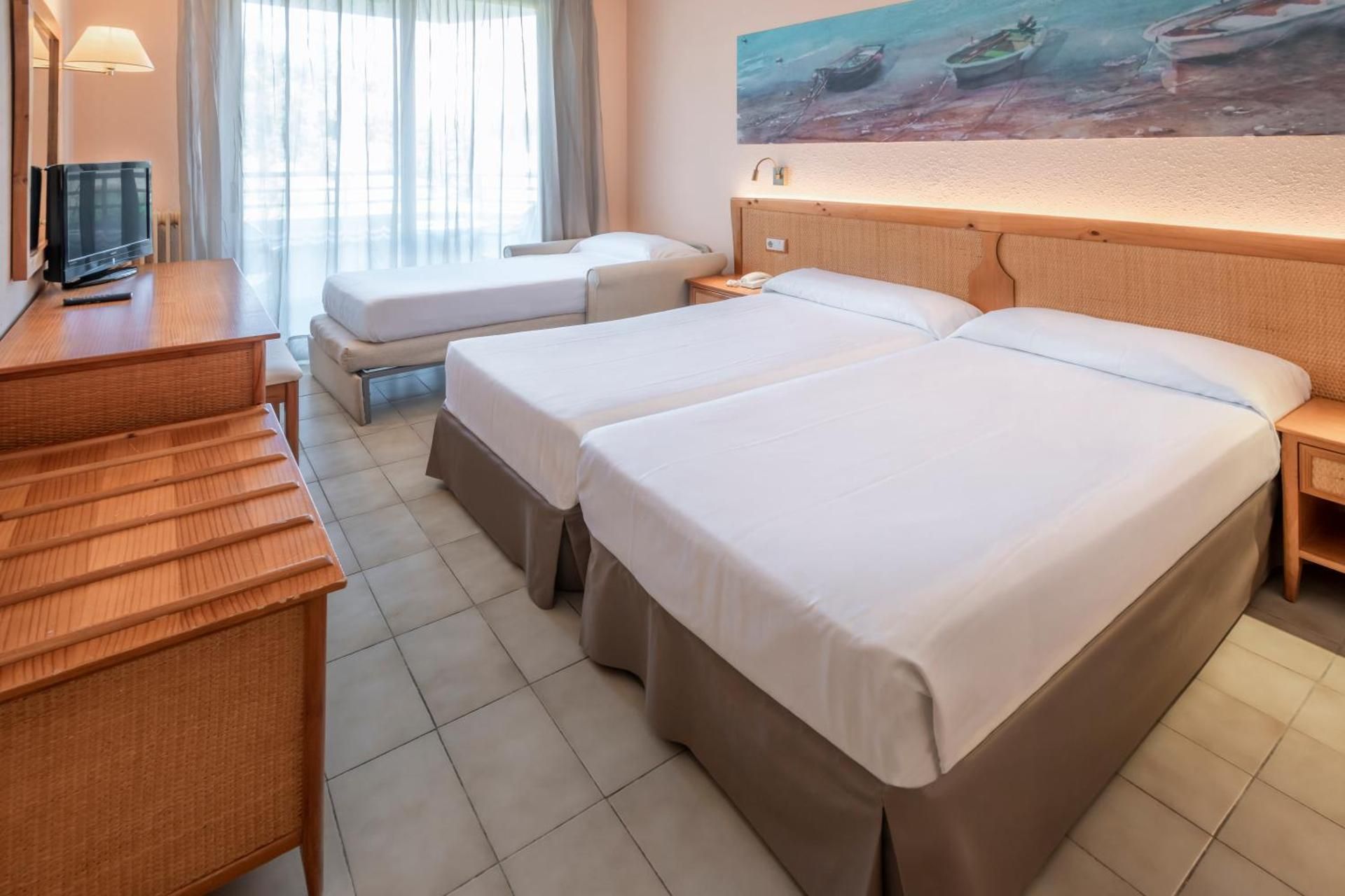 Quadruple Room with Balcony