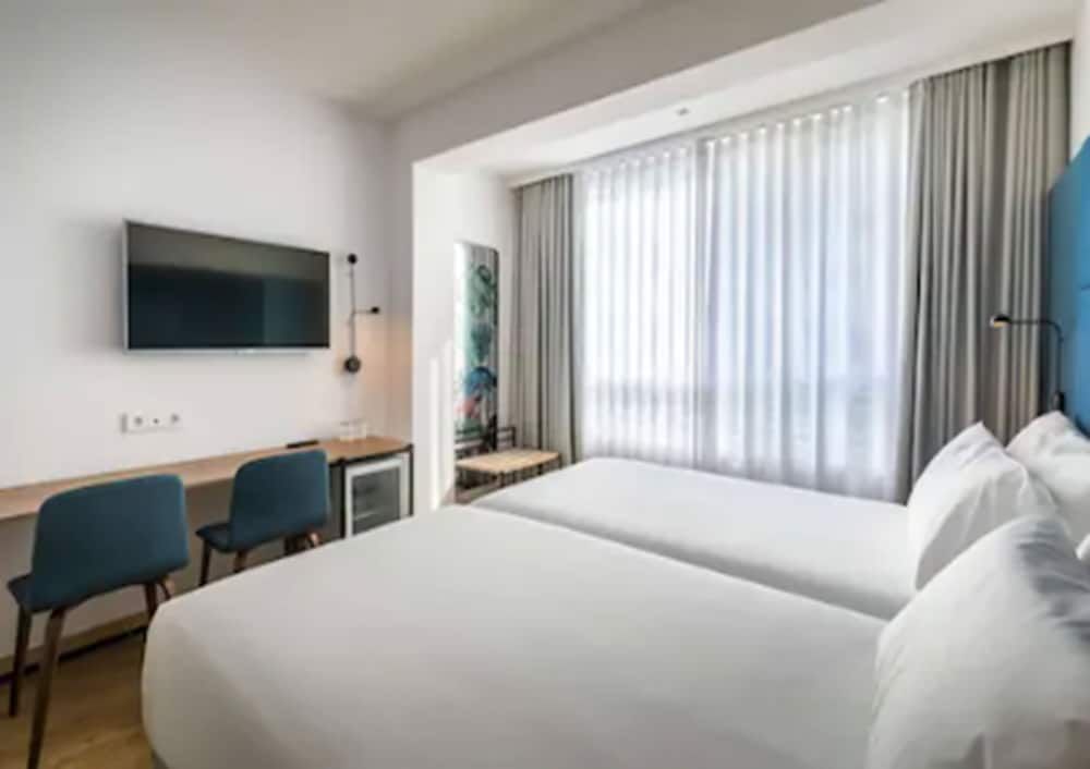 Occidental Vigo Superior Room 5