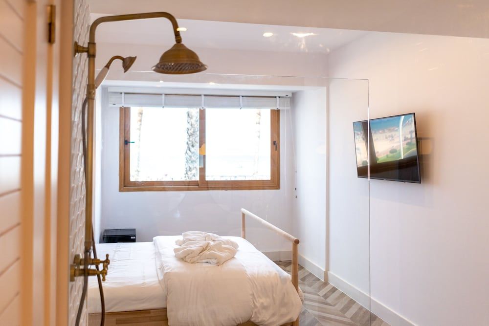Duna Hotel Boutique Deluxe Double Room, Beach View 6