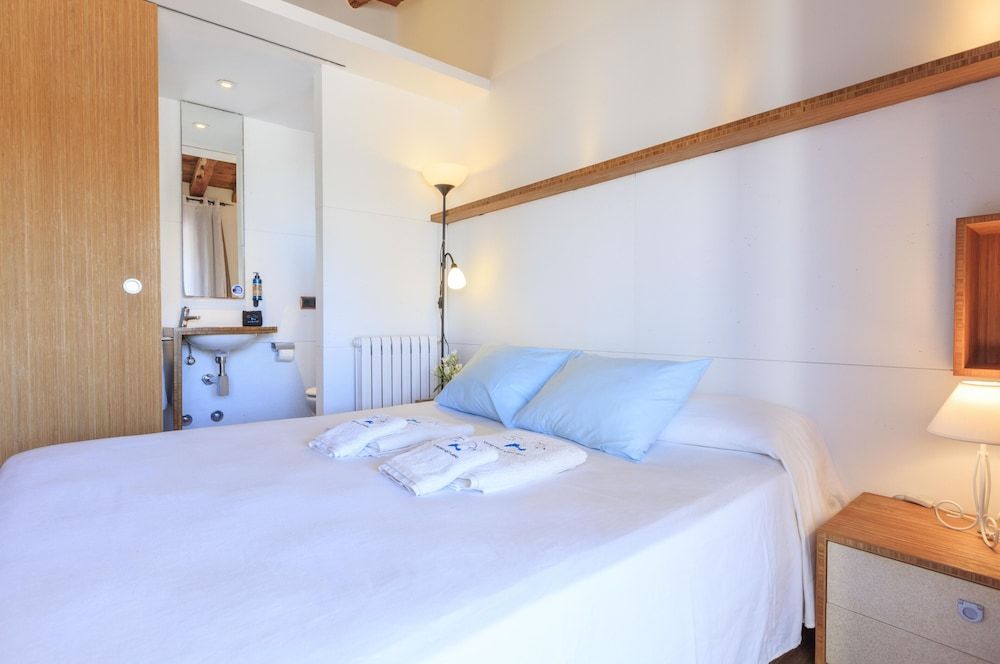 Double Room, Terrace, Partial Sea View (Cabrera)