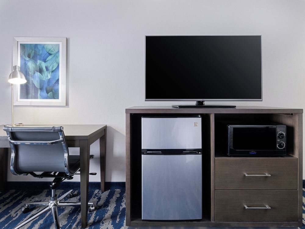 Garner Hotel Longview South by IHG Standard Room, 2 Queen Beds 4