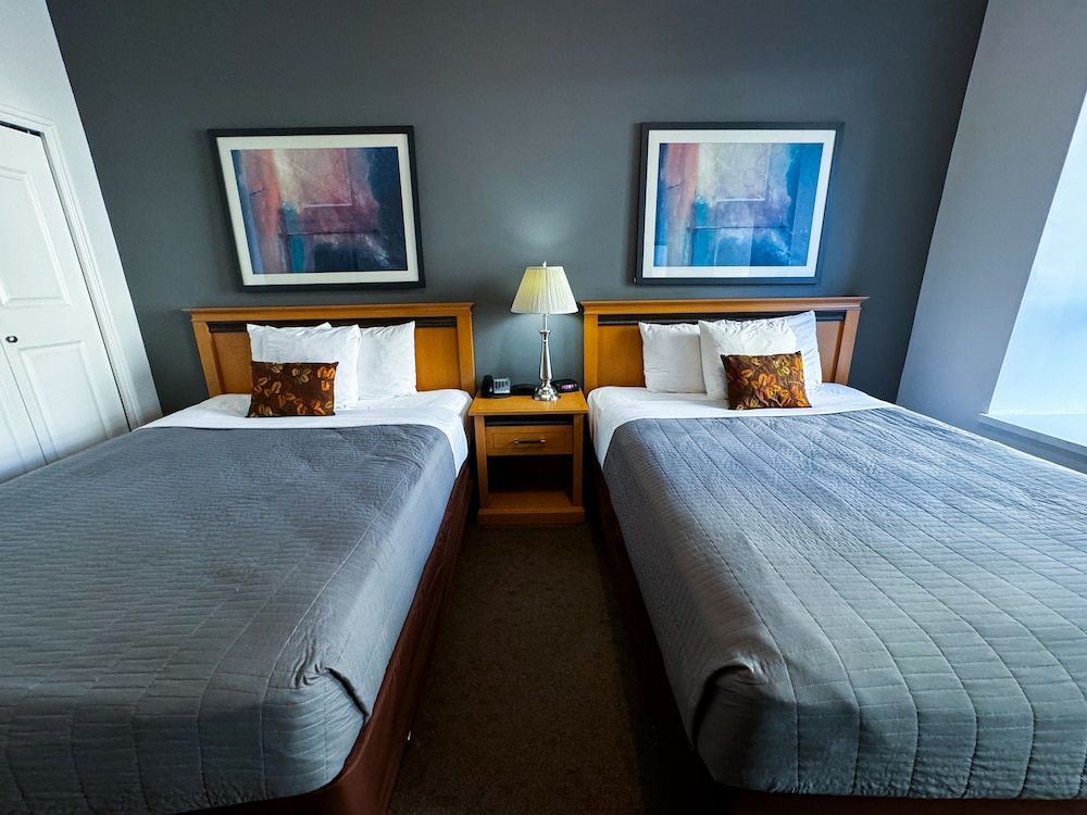 Met Hotel Standard Double Room, 2 Queen Beds (Rear Facing) 2